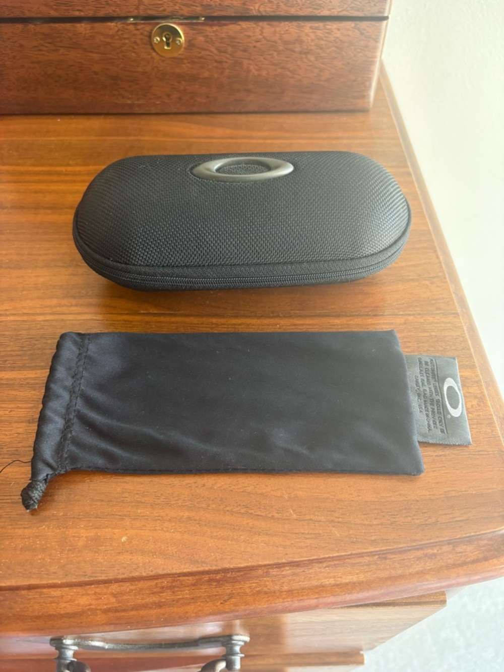 Oakley GASCAN S Polished Black/Grey Sunglasses - Picture 9 of 9